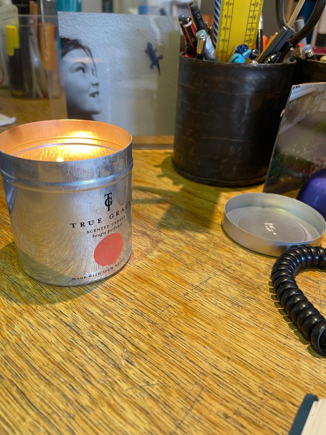 Customer photo review of Vine Tomato Tin Candle