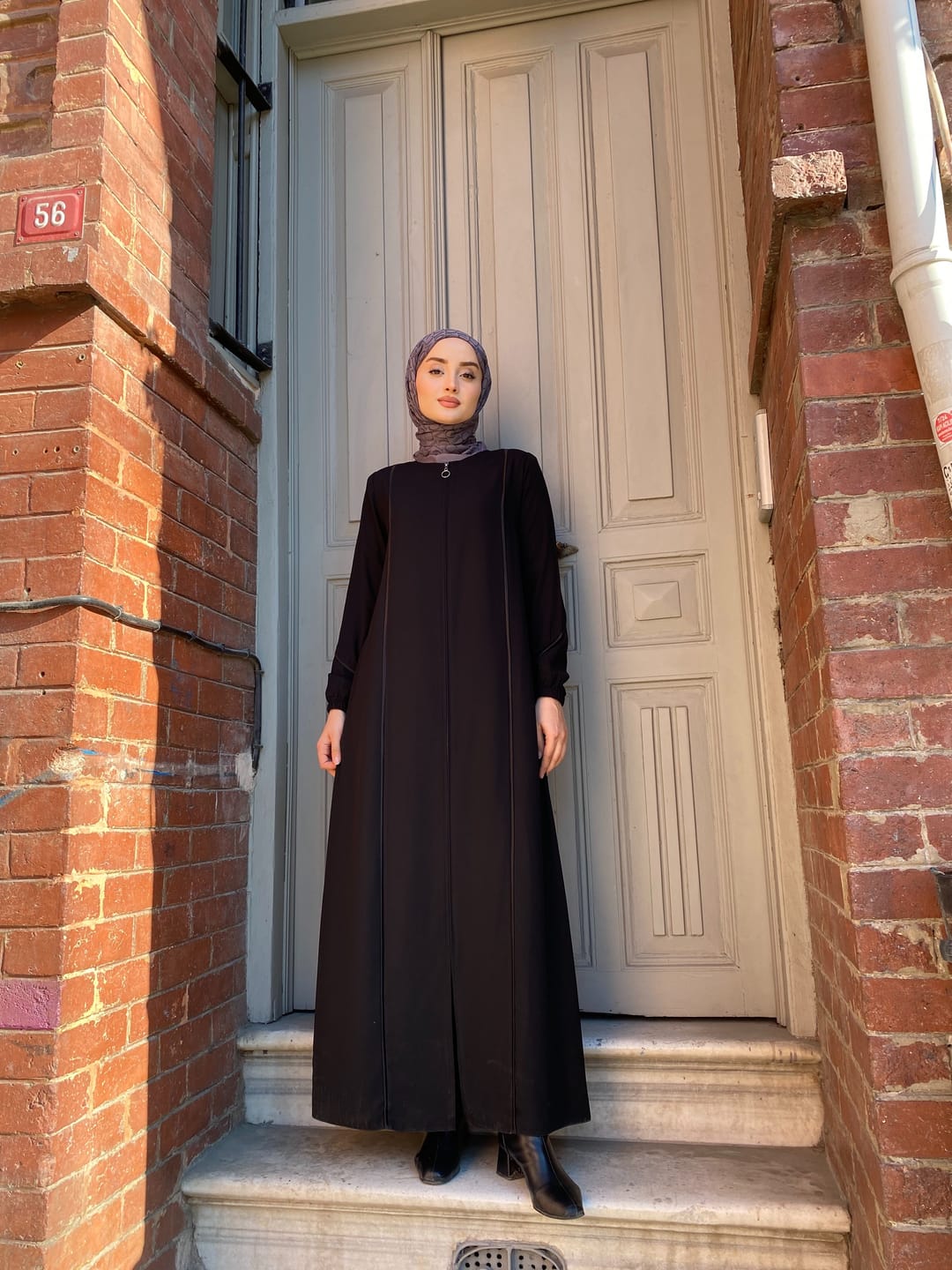 Customer photo review of Parlak Biyeli Fermuarlı İNCE DOKUMA Kumaş Ferace-5117