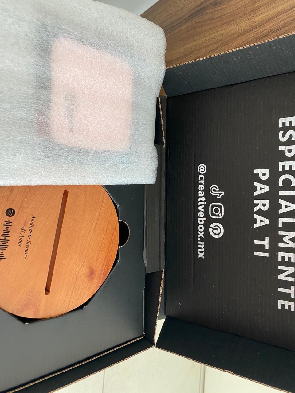 Customer photo review of Lámpara Canción