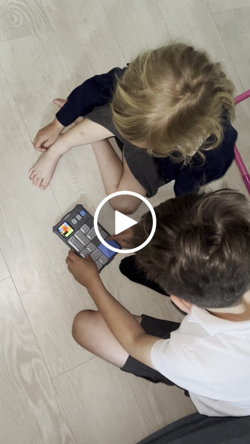 Customer video review of GiiKER Super Slide Puzzle Games