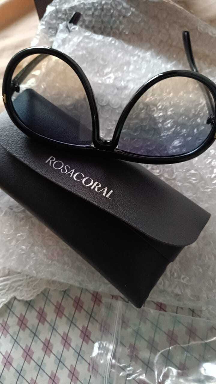 Customer photo review of Óculos Veneto
