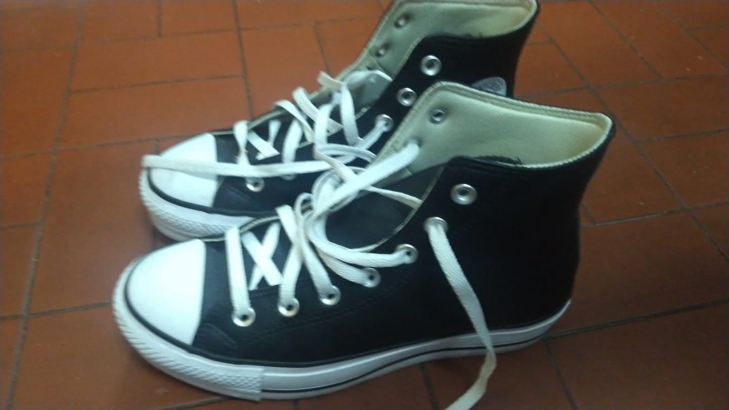 Customer photo review of Zapatillas Converse Chuck Taylor Hi Platform Leather Cuero Negro Blanco