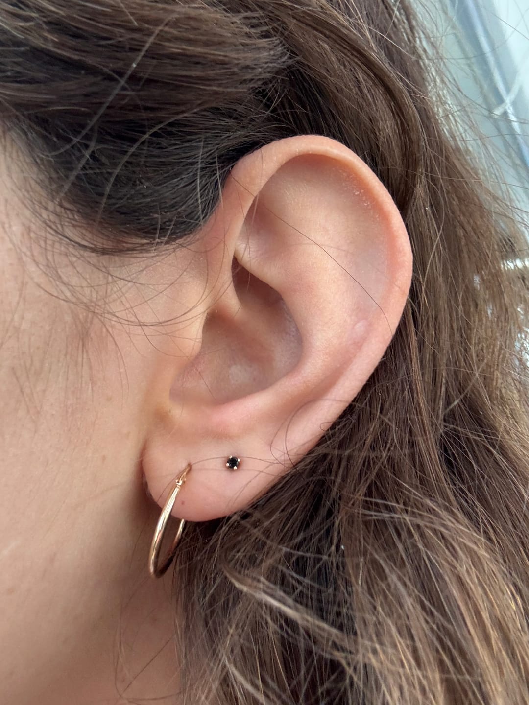 Customer photo review of עגיל חישוק ויטני