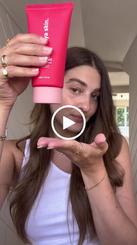 Customer video review of Peachy Clean Cleanser