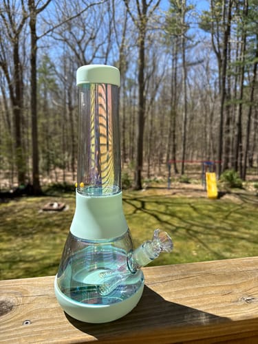 Customer photo review of The Bong Iridescent - Sky