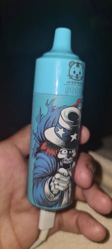 Customer photo review of iMoment - 9000 Puffs - 2% de nicotine - Puff Jetable / Vape Disposable