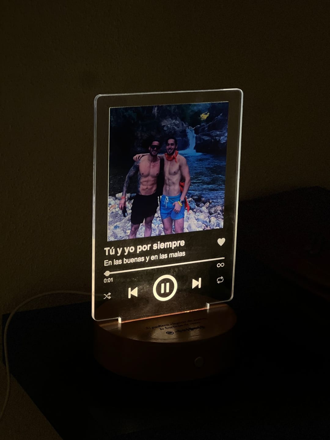 Customer photo review of Lámpara Canción