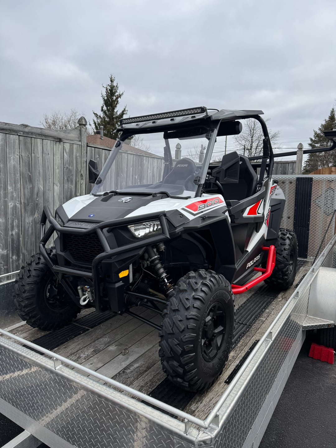 Customer photo review of 6 Speaker UTV Bluetooth Sound Bar for 1.56"-2.25" Roll Bar