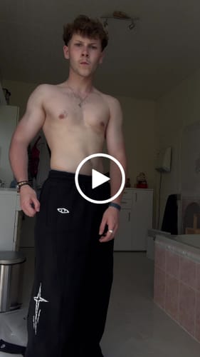 Customer video review of Jogging