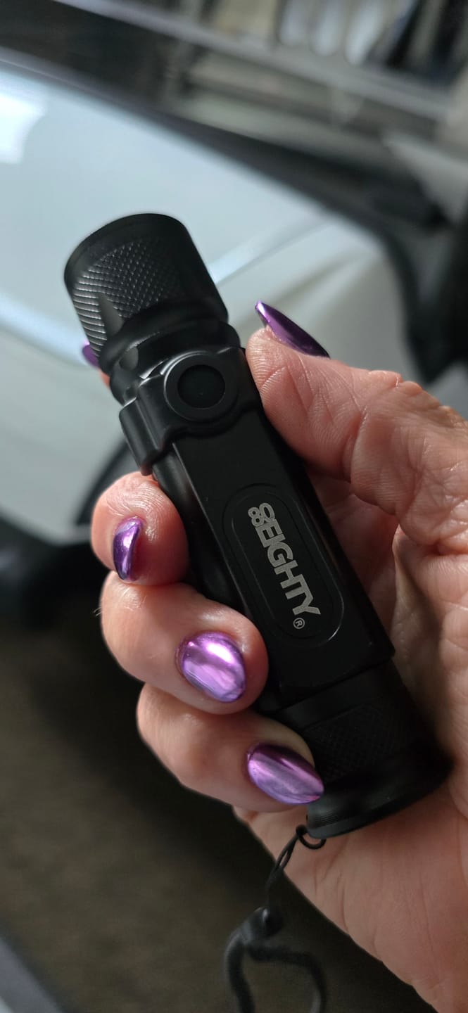 Customer photo review of 80Eighty® Flashlight