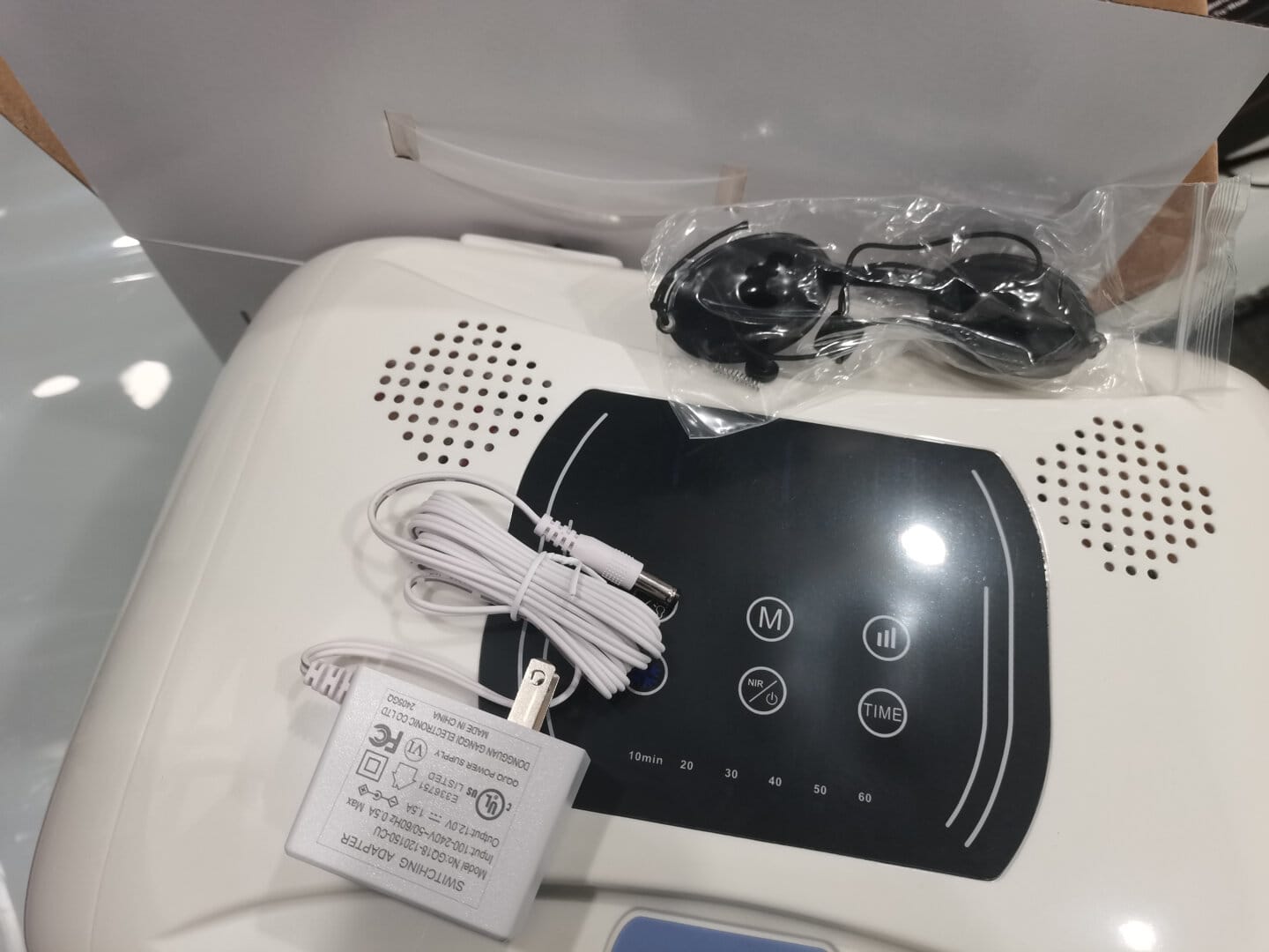 Customer photo review of LUMYHEALTH™ LED Light Therapy Machine