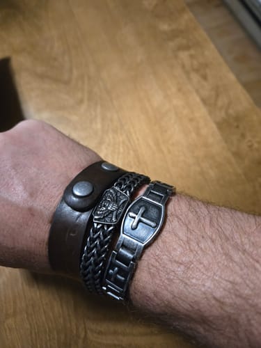 Customer photo review of Never Forgotten Black Paracord Bracelet With Matching Keychain