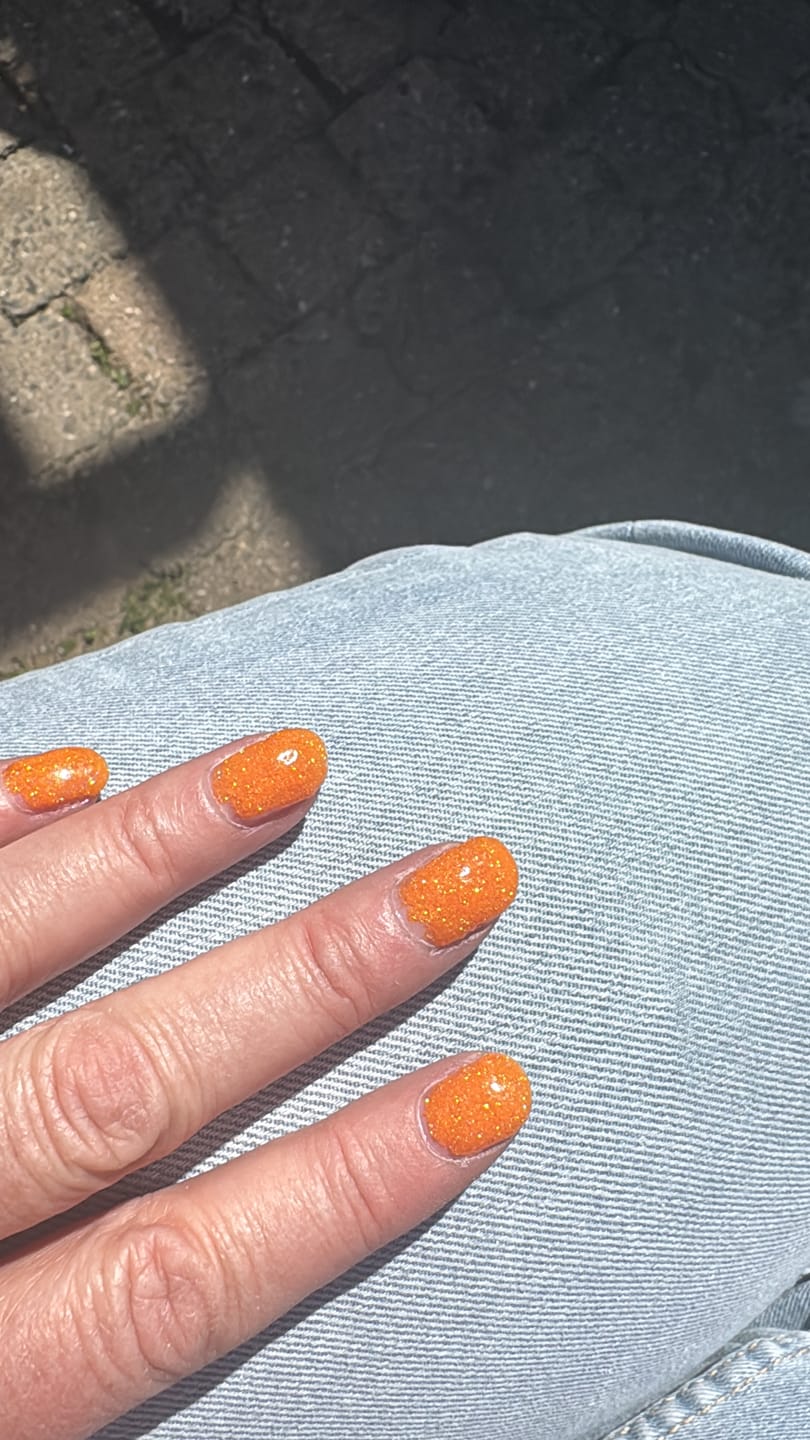 Customer photo review of Tangerine Orange Dipping Powder