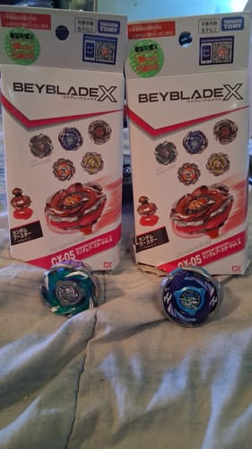 Customer photo review of [Pre-Order] Takara Tomy Beyblade X CX-05 Random booster Vol 5 HellsReaper T4-70K
