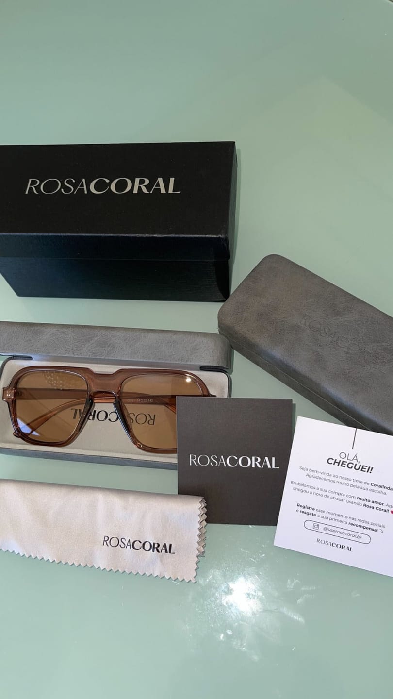 Customer photo review of Óculos Messina