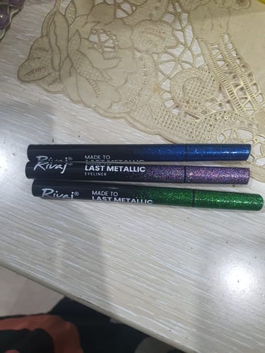 Customer photo review of Made To Lasting Metallic Eye Liner