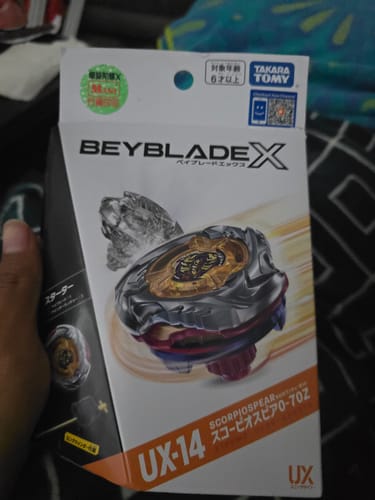 Customer photo review of Takara Tomy Beyblade X UX-14 ScorpioSpear 0-70Z Starter