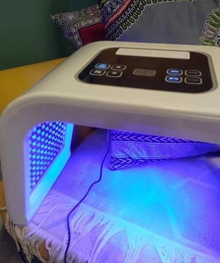 Customer photo review of LUMYHEALTH™ LED Light Therapy Machine