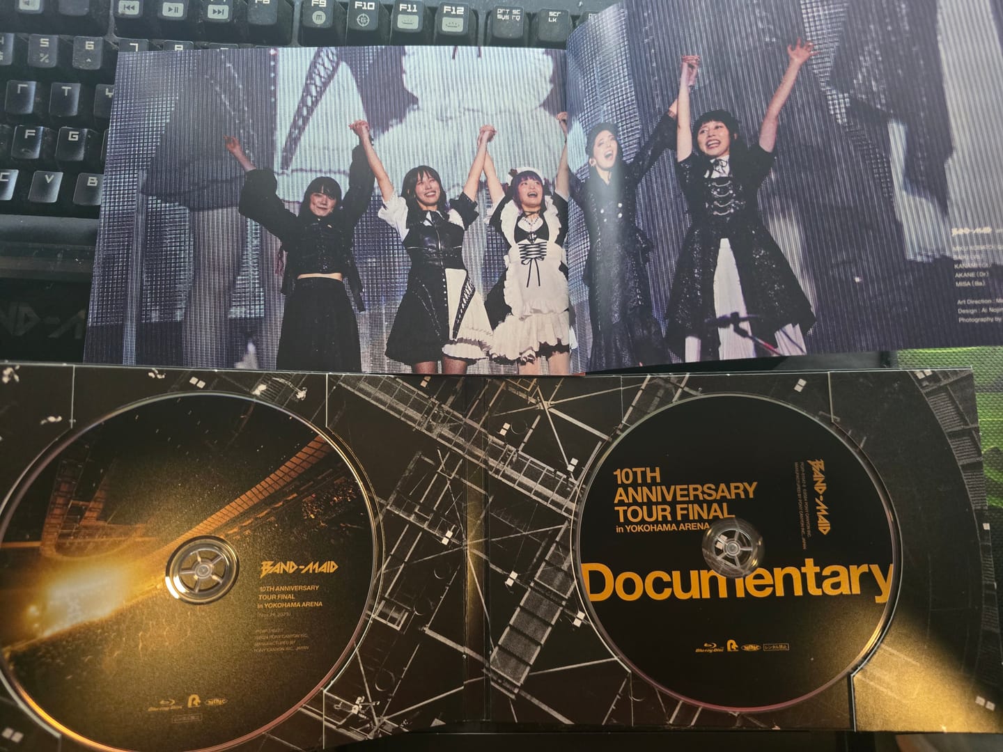 Customer photo review of BAND-MAID 10th Anniversary Tour Final in Yokohama Arena (Nov.26, 2023) [2 Blu-ray + Photo Book] One-Time-Only Pressing