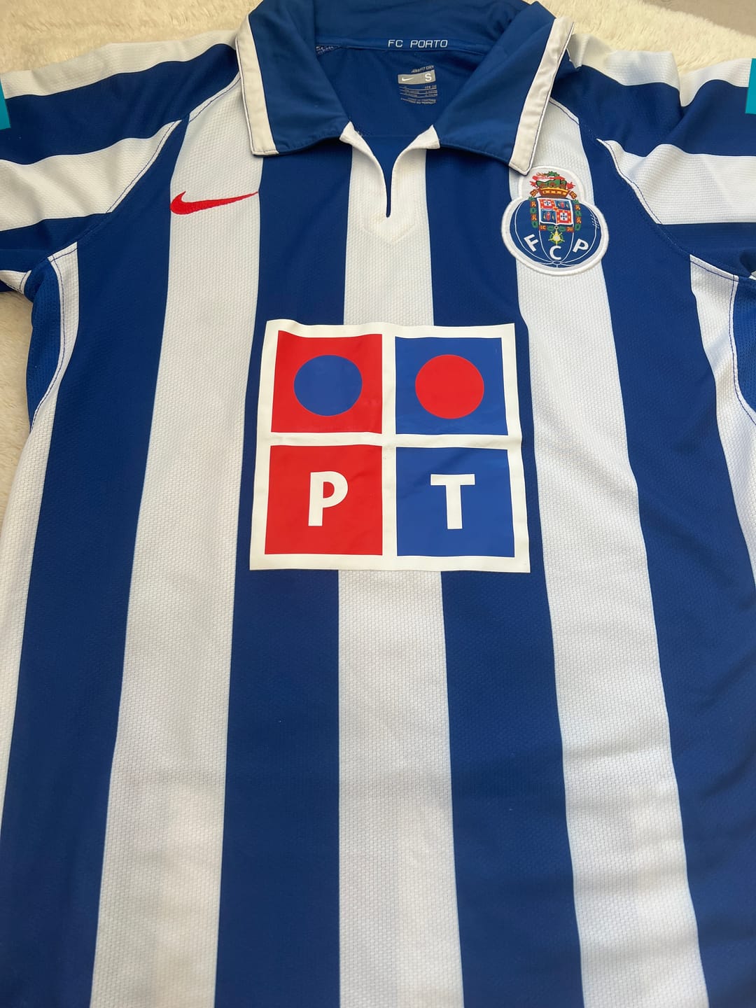 Customer photo review of RETRO Mystery Football Shirt