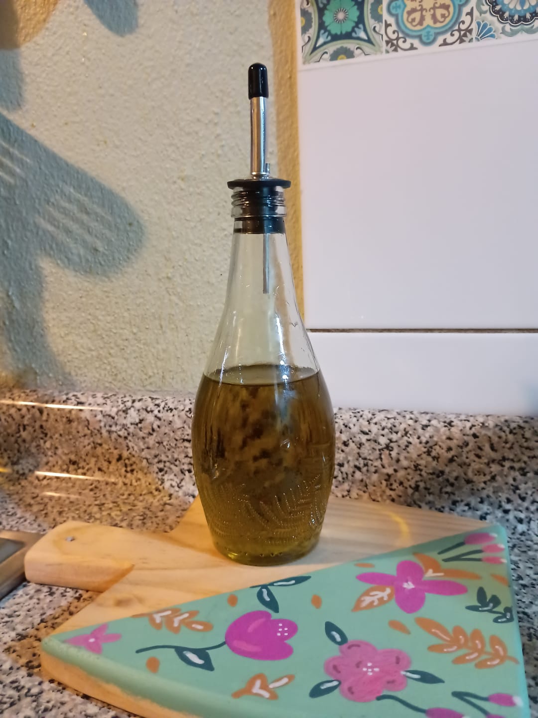 Customer photo review of Aceitero Puyehue -  Botella Con Dispensador Acero Inox - 330 ml