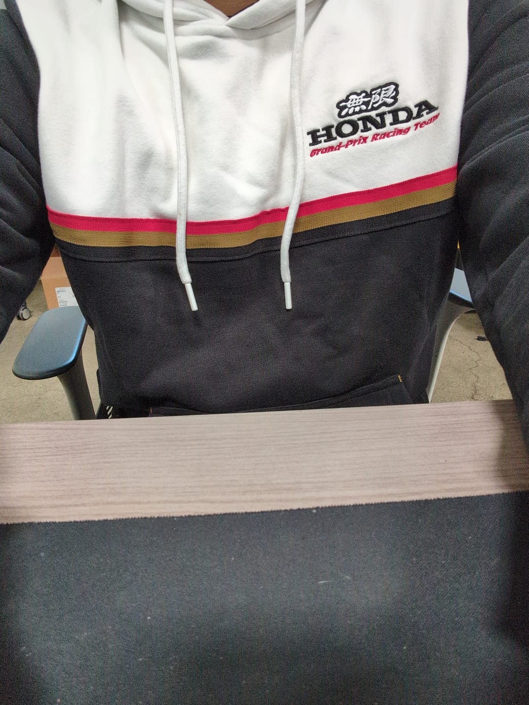 Customer photo review of 1996 Mugen-Honda F1 Team Hoodie