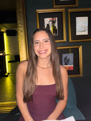 Customer photo review of TWIST NECKLACE GOLD