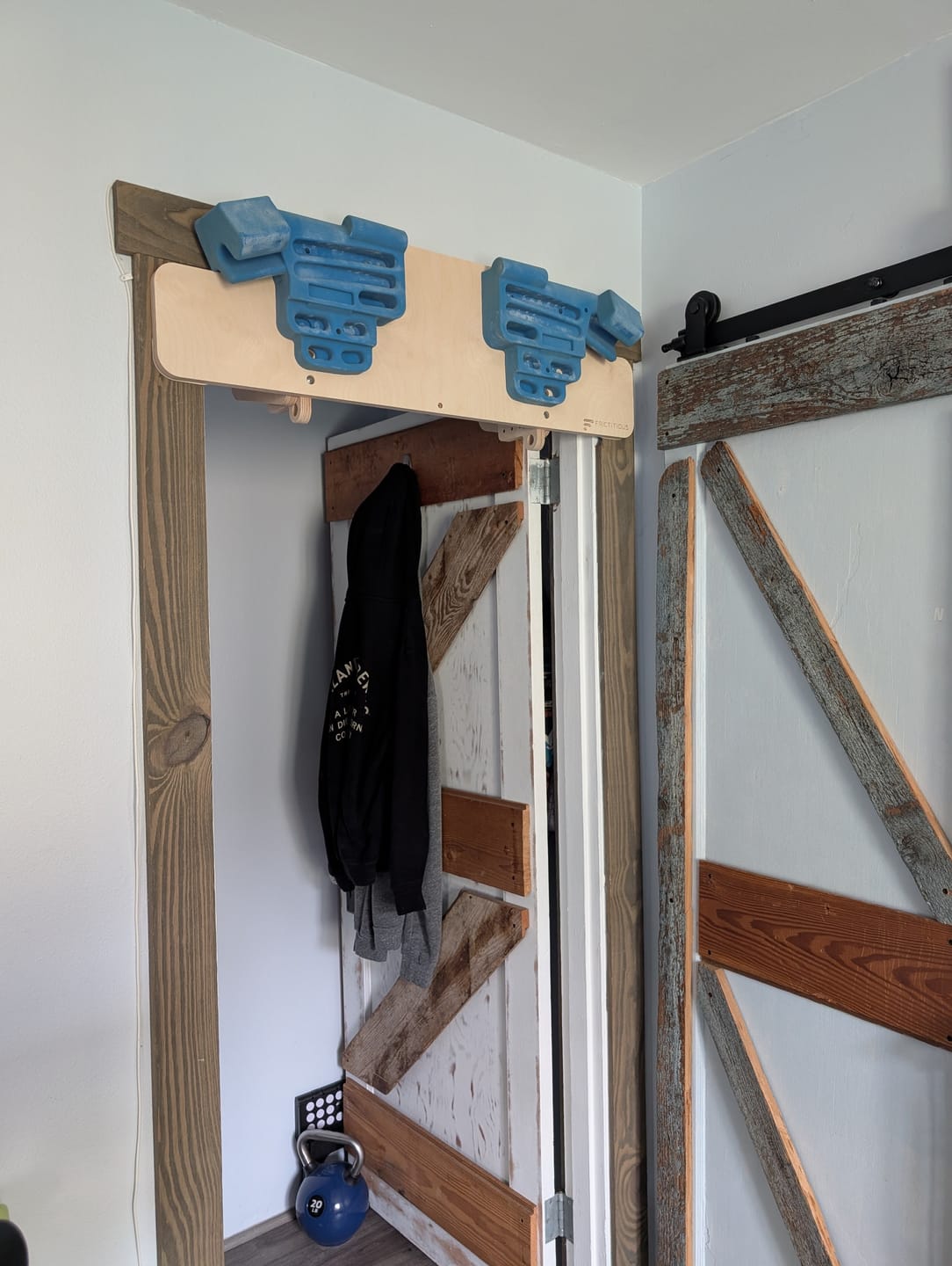 Customer photo review of Hangboard Doorway Mount