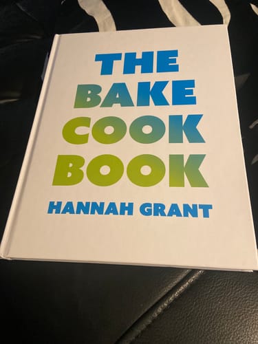 Customer photo review of The Bake Cookbook Pakke