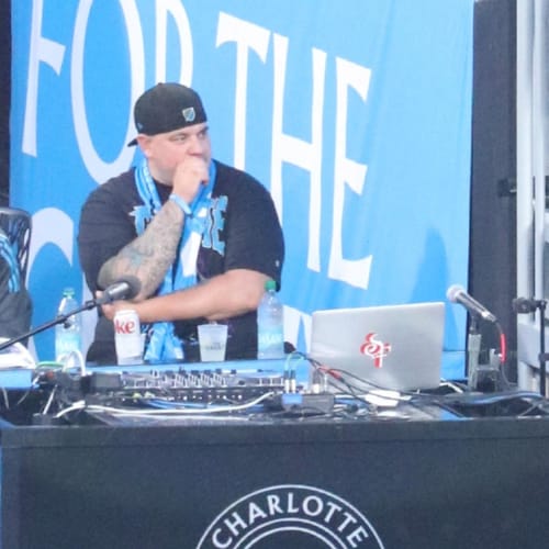 Customer photo review of Glory Days Apparel - Throne Of Stone T-Shirt