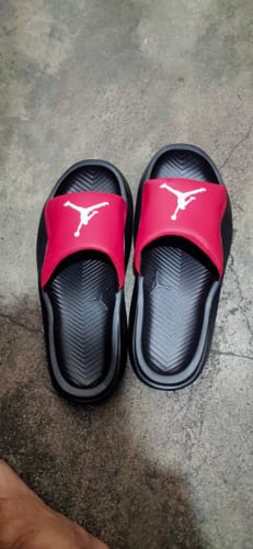 Customer photo review of Jordan Men's Franchise Slide