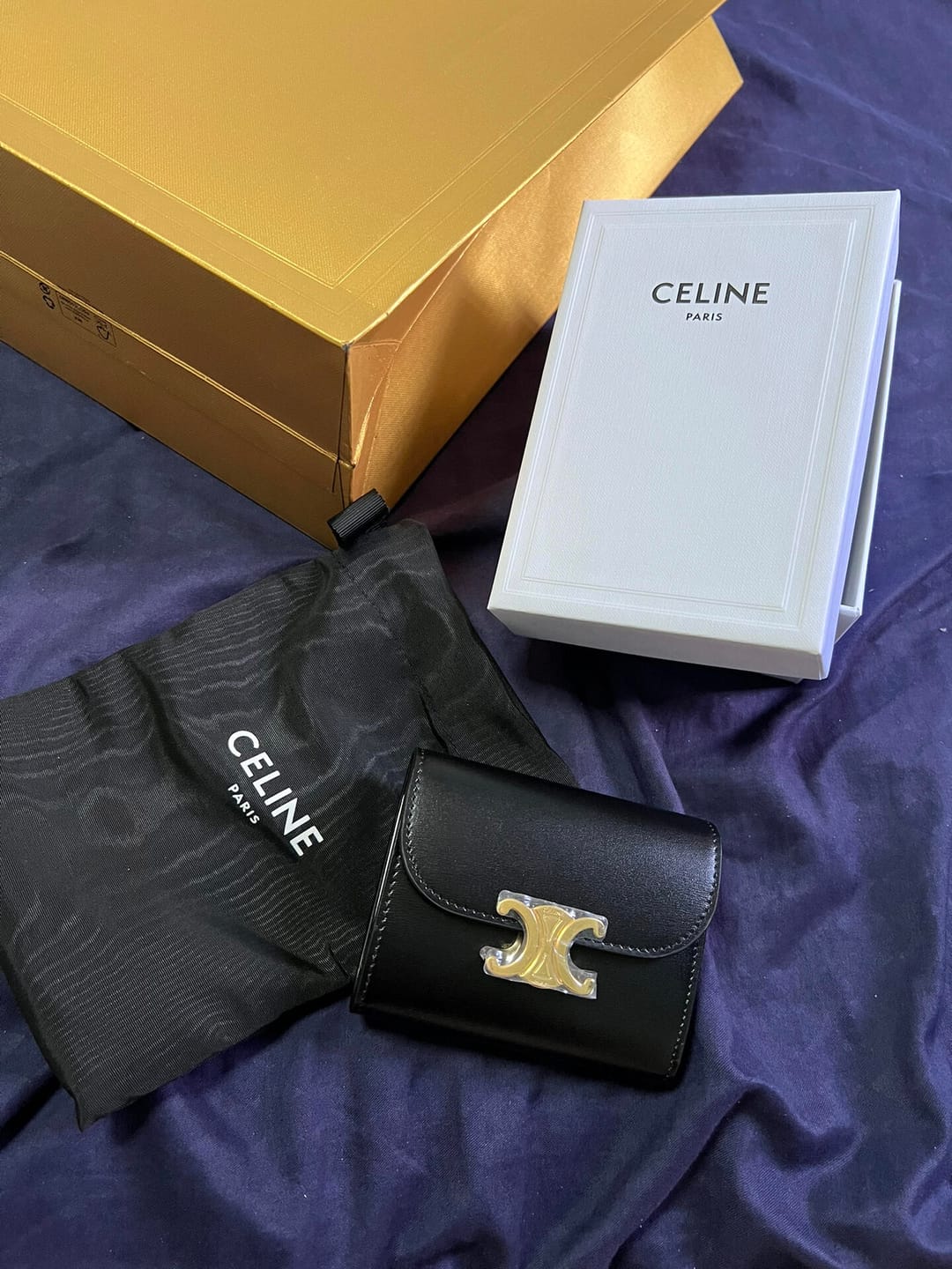 Customer photo review of 【セリーヌ】大人気スモール フラップ トリオンフ 三折り財布