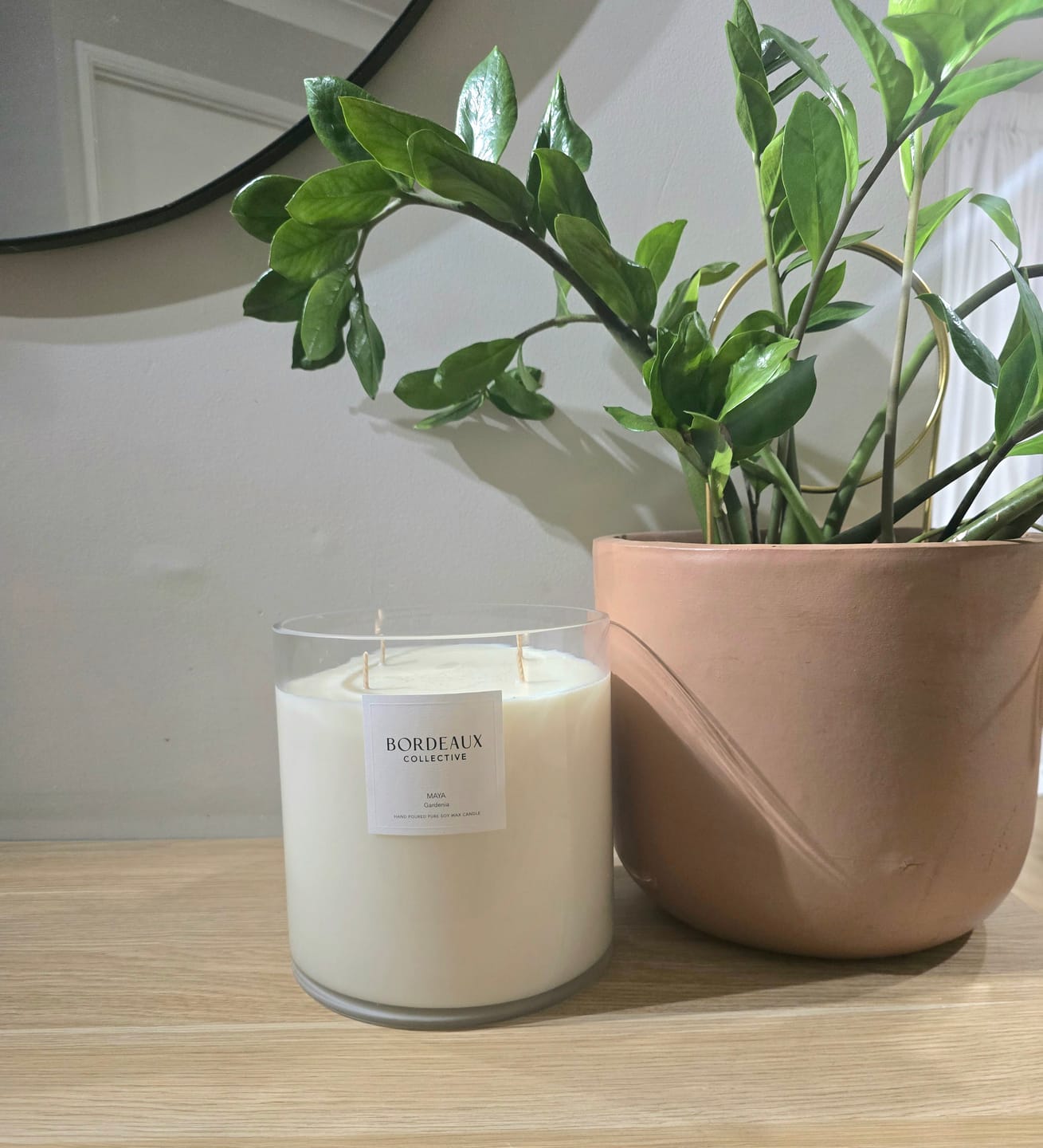 Customer photo review of MAYA - Gardenia & Star Jasmine Large Deluxe Candle