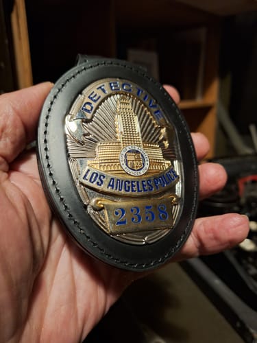 Customer photo review of Genuine Leather Oval Holder/ Holster/ Wallet For LAPD Los Angeles Police Badges