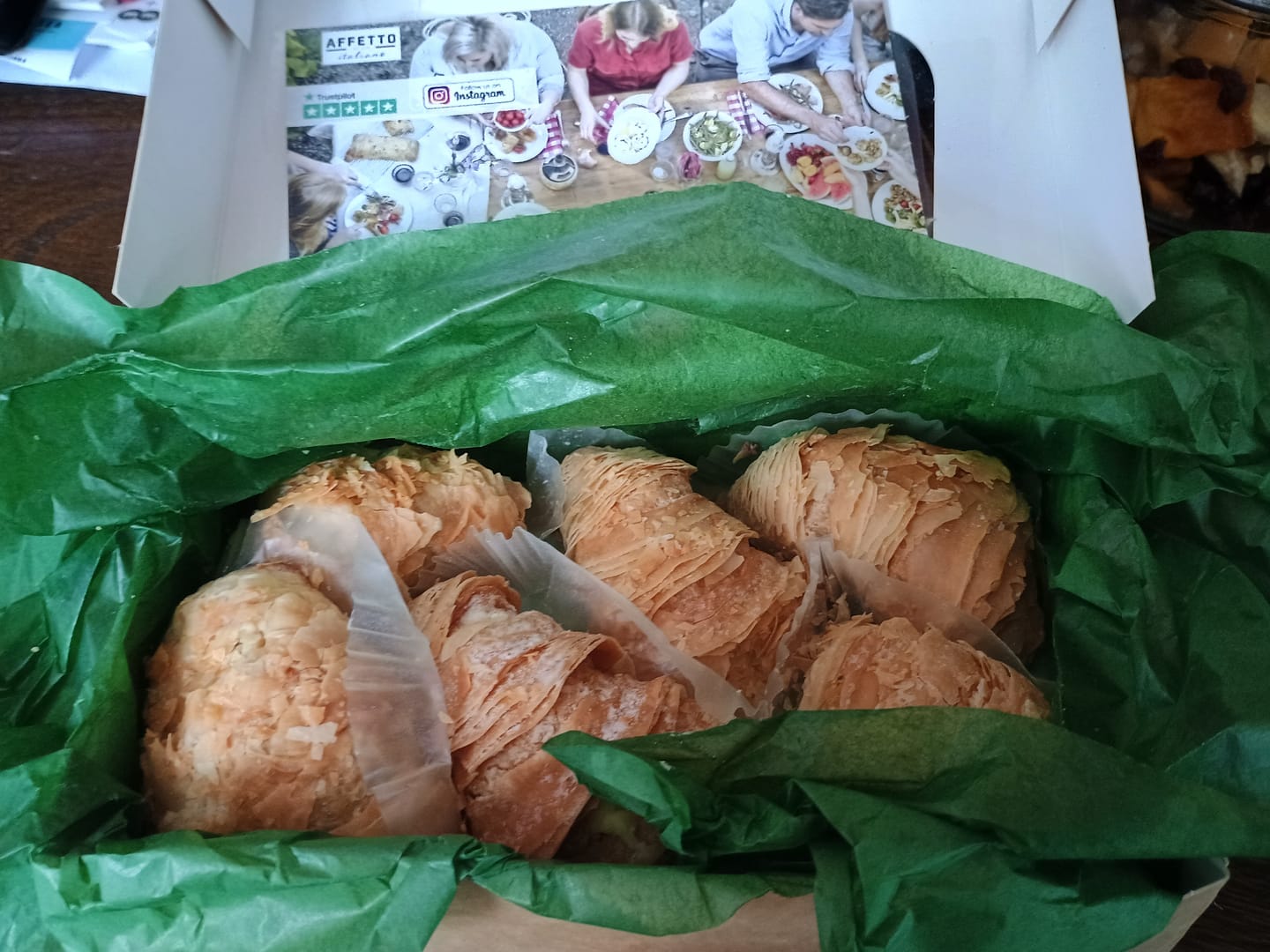 Customer photo review of 6 Aragostine Pastry - Surprise Box