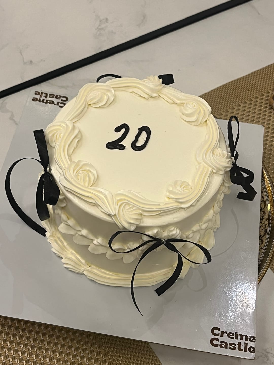 Customer photo review of Vintage Theme Ribbon Cake