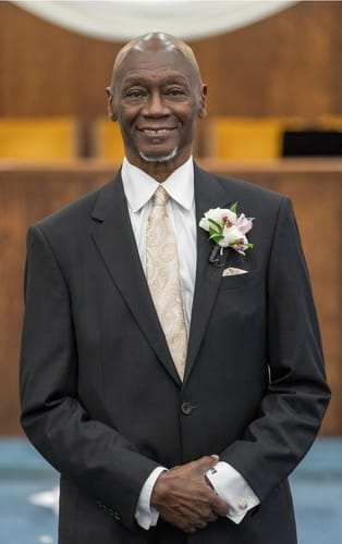 Customer photo review of Beige Paisley Silk Tie Handkerchief Cufflinks Set