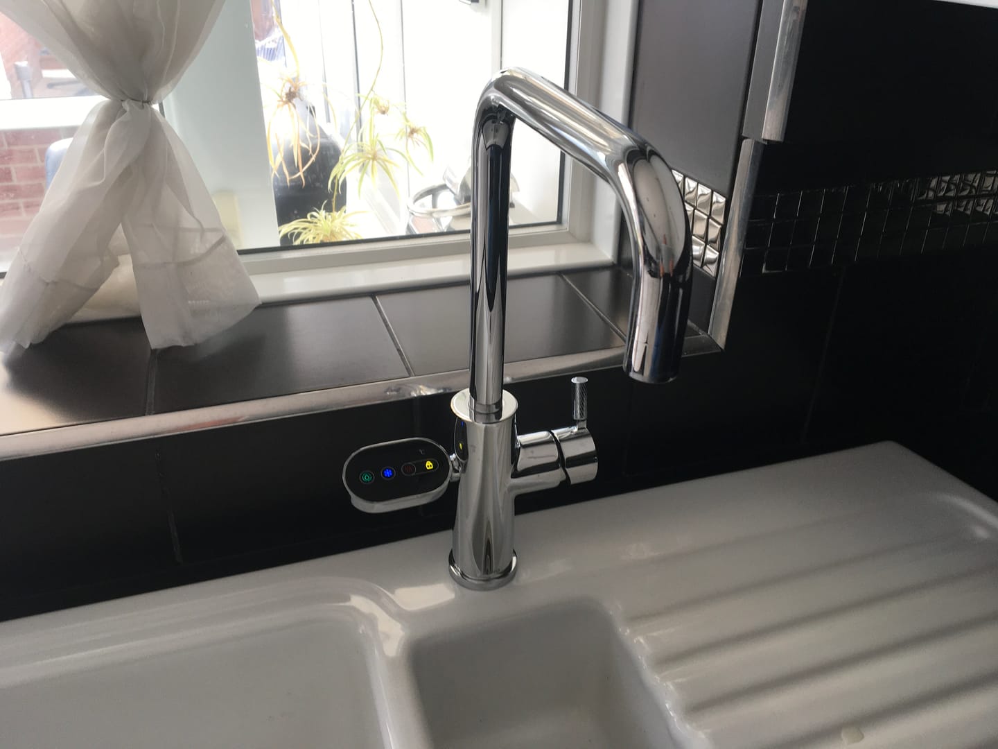 Customer photo review of ARNO Square 5 in 1 Chrome Instant Boiling Hot Water Tap