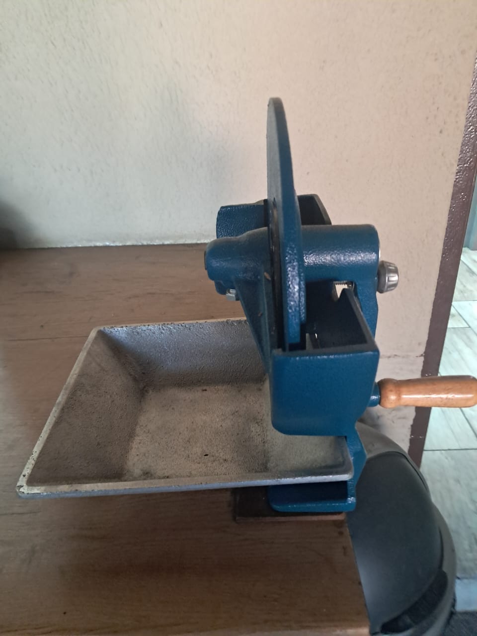 Customer photo review of Hand Biltong Slicer Multi