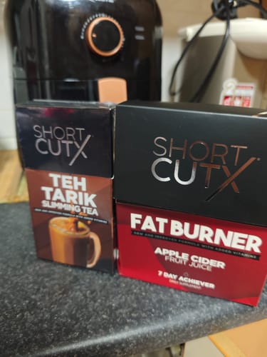 Customer photo review of Bundle of 4: 2x Teh Tarik Slimming Tea + 2x Apple Cider Fat Burner