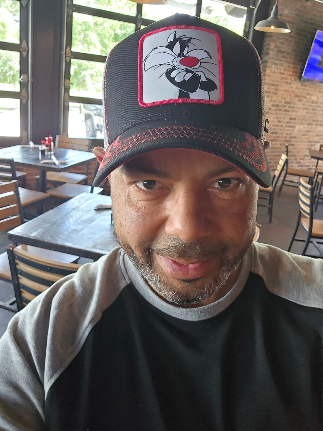 Customer photo review of OVERLORD X Looney Tunes: The Sylvester Trucker Cap