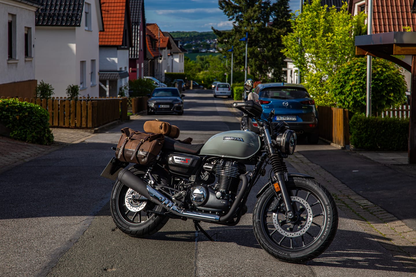 Customer photo review of outlaw saddlebag