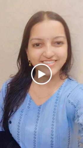 Customer video review of Waterdrop Hoop Earrings
