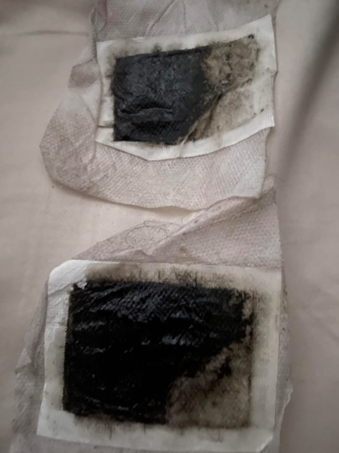 Customer photo review of DetoxiPad Éjszakai Méregtelenítő Tapasz