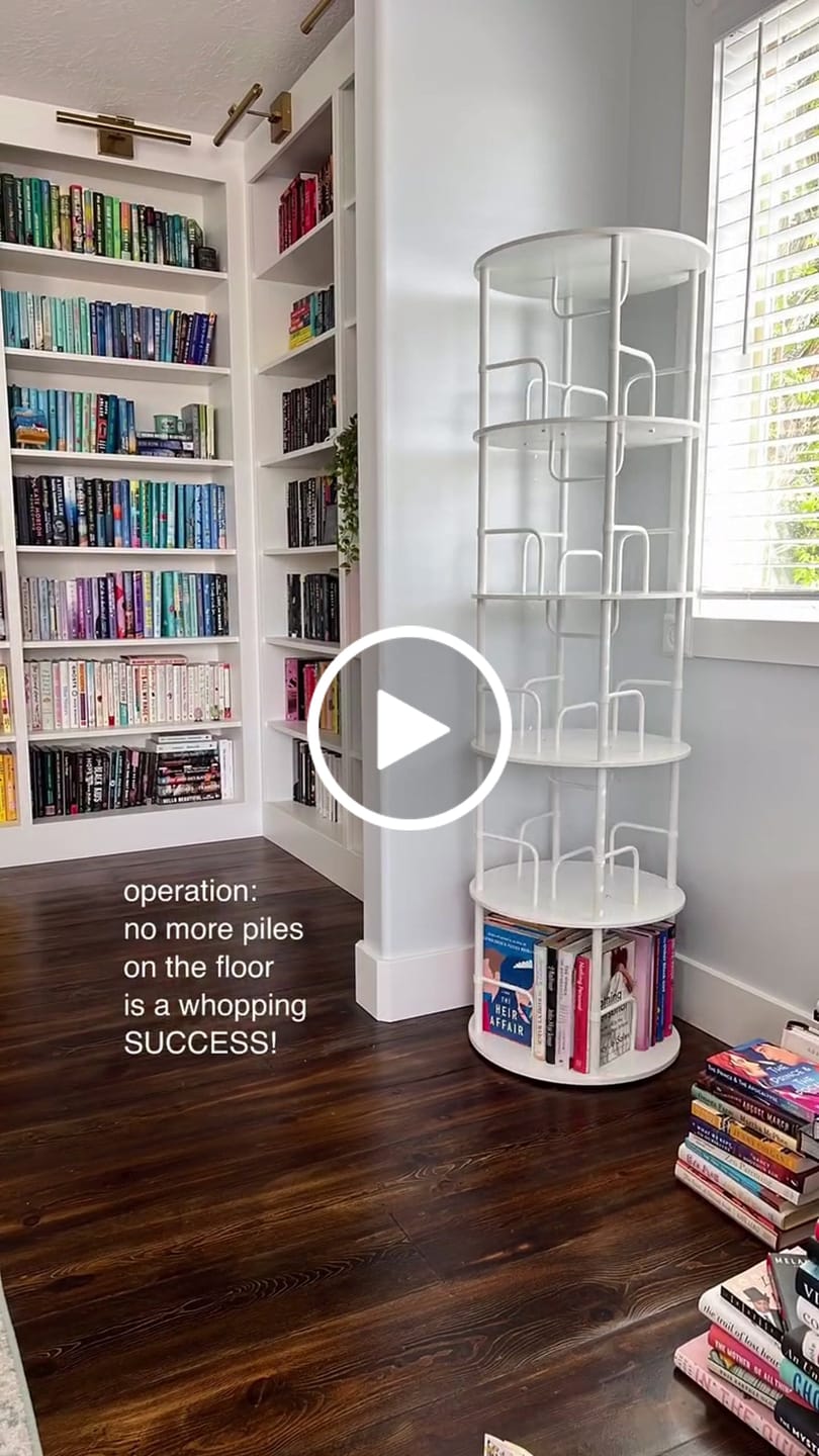 Customer video review of Flycity 5-Tier Rotating Bookshelf  With 360 ° Spinning Display - White