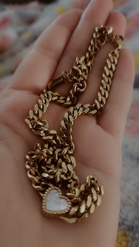 Customer photo review of Bella heart