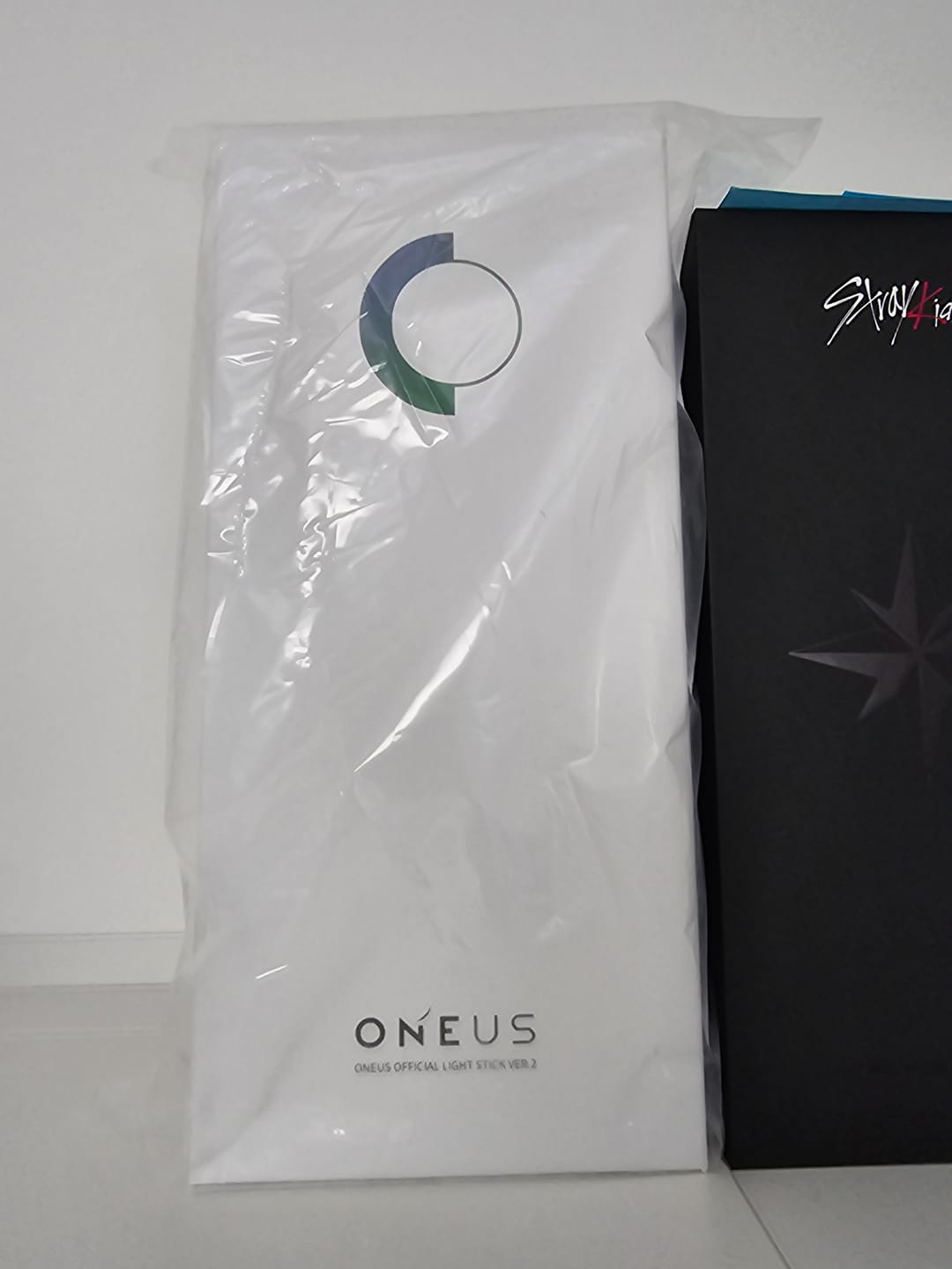 Customer photo review of ONEUS - OFFICIAL LIGHT STICK VER.2