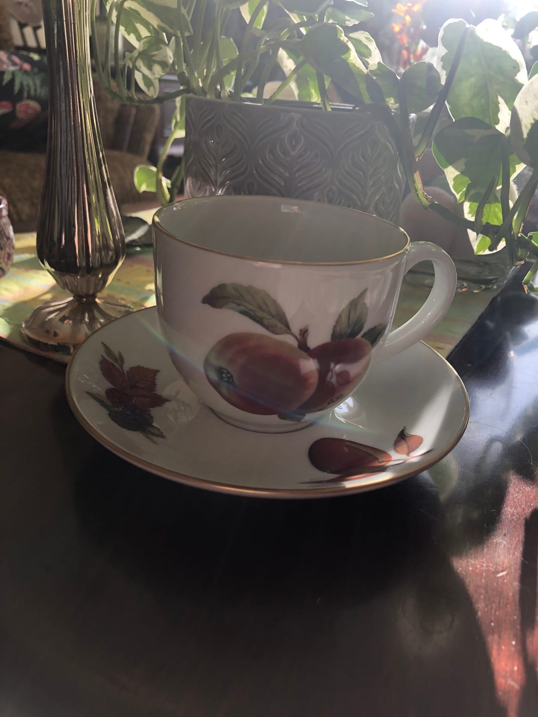 Customer photo review of Royal Worcester Evesham Gold Cup & Saucer