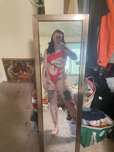 Customer photo review of 009 One Piece - Siren Red