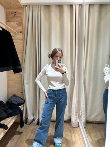 Customer photo review of Polera Manga Larga Vuelos Beige